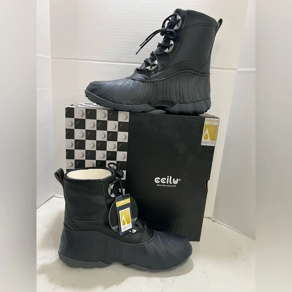 Ecilu Black Lace-Up Boots
